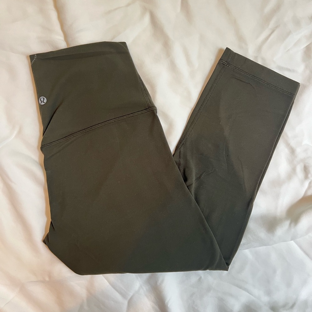 Cropped Lululemon Dark Green Leggings, Size 6